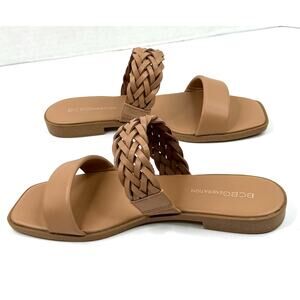 BCBGeneration Women's Lereda Square Toe Flat Sandals Tan Size 8M NWT